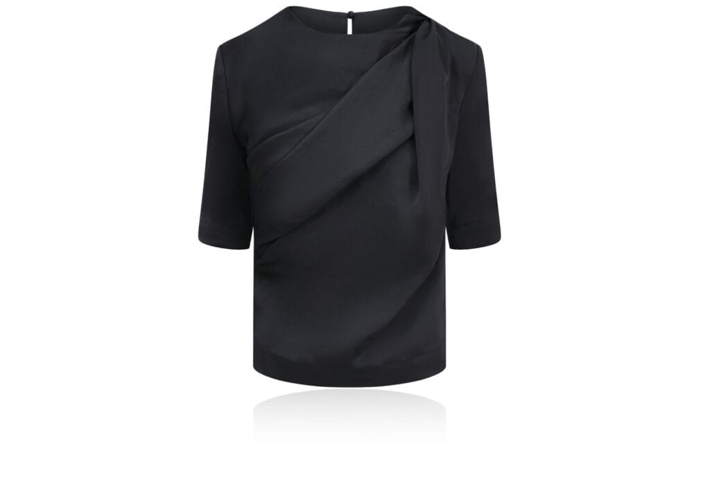 Draped tee 1 scaled e1777645425641